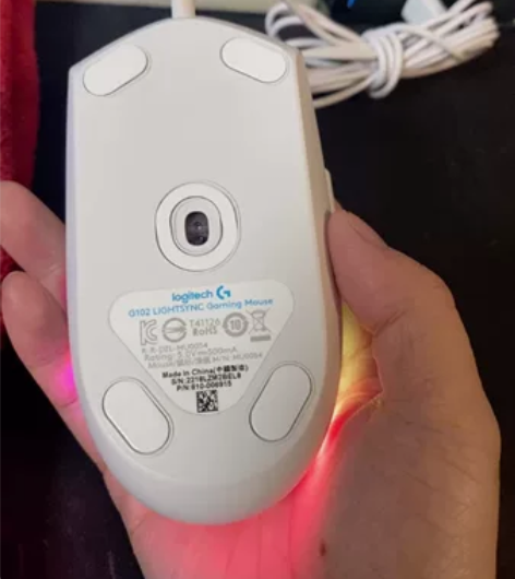 罗技g102二代白色游戏鼠标 实物拍摄所见...