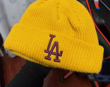 mlb毛线帽正品 200多点买的 保真 无...