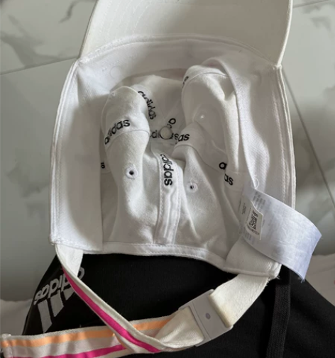 阿迪达斯帽子 感兴趣的话点“我想要”和我私...