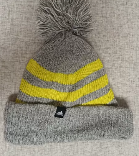 阿迪达斯 男童加绒帽子 感兴趣的话点“我想...