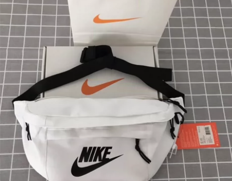 包邮 腰包王一博同款斜挎包单肩包运动胸包男...