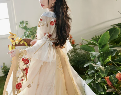 十三余小豆蔻儿[迪士尼贝儿公主合作款-野兽...