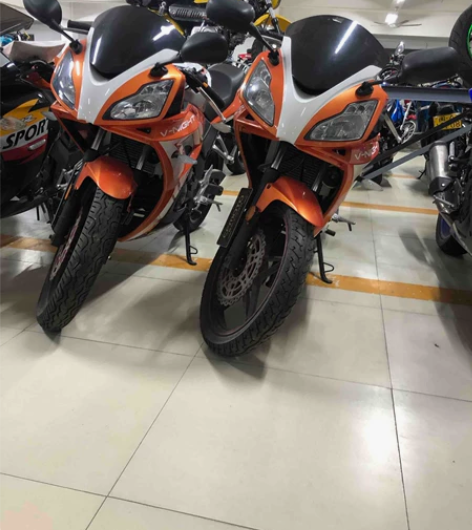 【清仓】春风夜猫CF150摩托车跑车趴赛低...