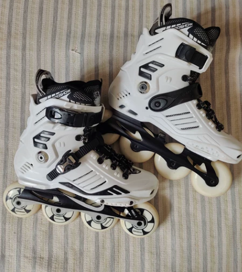 乐秀rx5s轮滑鞋成人直排轮花式旱冰鞋男女...