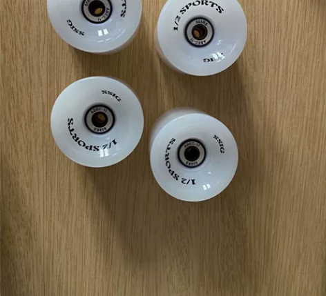 陆地冲浪板 发光轮 买滑板 老板送的 佛系出