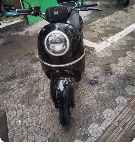 出一个21年的哈罗电动车，新车快四千买的，...