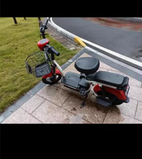 雅迪电动车，有发票，新车1799买来的，车...