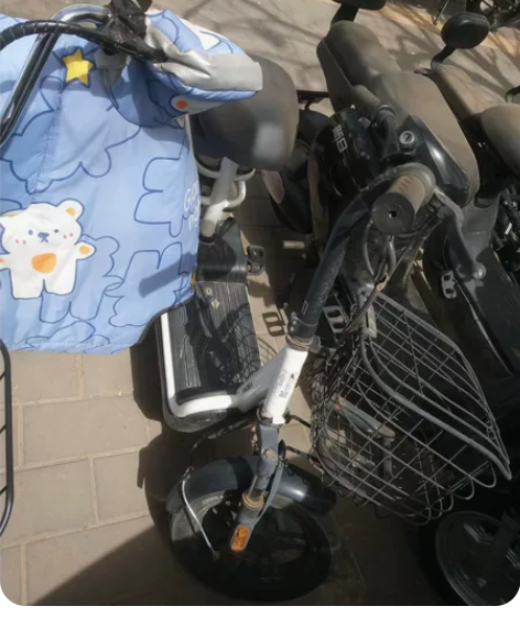 转让雅迪电动车，48/12锂电池，电池拿下...