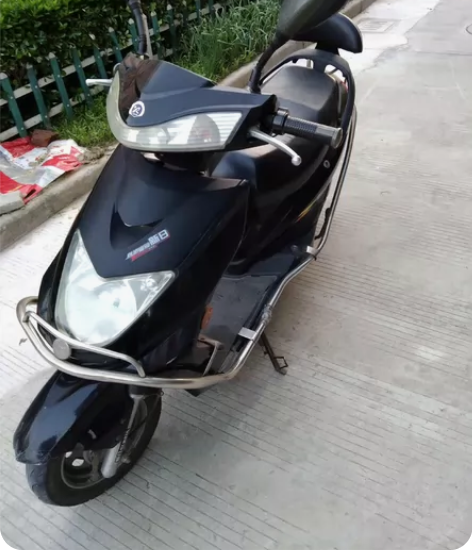 新日踏板电动车，60伏电池，能跑40公里左...