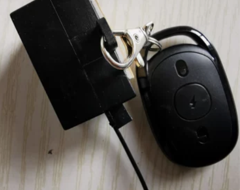 电动车无线转接口防盗器适用于:2个遥控器，...