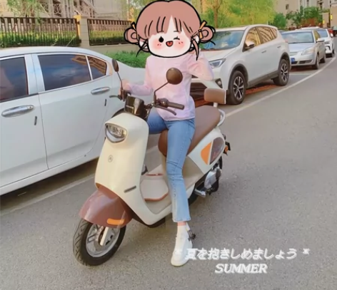 爱玛大桥二代，去年六月份新买的，新车，嘎嘎...