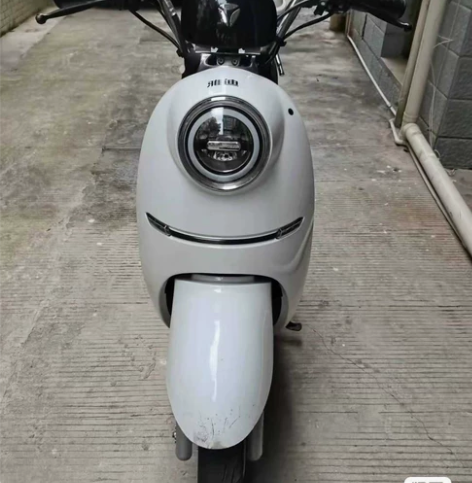 雅迪国标车 上白牌 48/20新电池 99...