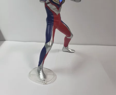 眼镜厂景品手办加灯成品万代英雄勇像迪迦复合...