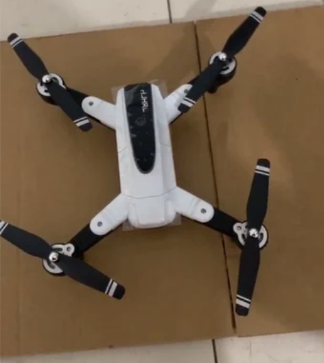 新手航拍折叠无人机，京东买的 6/8k双摄...