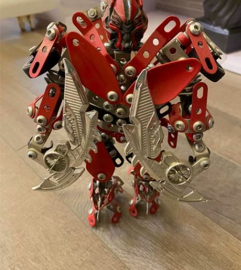 变形金刚一套   可自由组装  可改装成车...