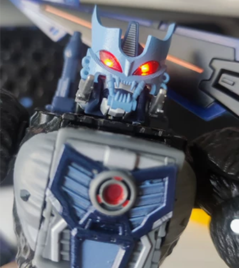 王国 猩猩队长 配件包 加灯 眼睛点亮 感...