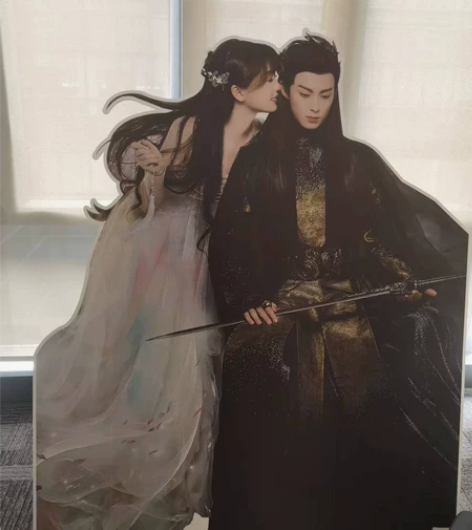 全新人形立牌 感兴趣的话点“我想要”和我私...