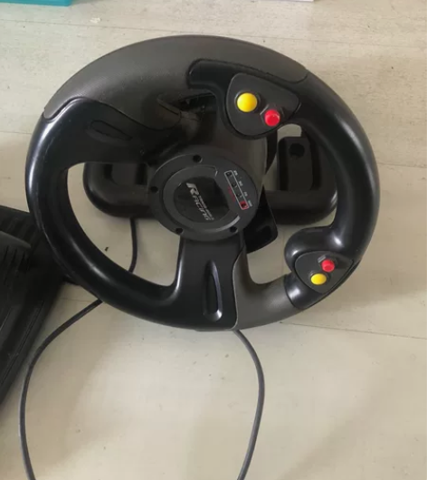 赛钛客r440，方向盘模拟器，带踏板和拨片...