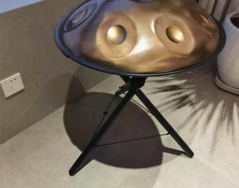 九音手碟,成色如图,架子染黑,送全新手碟包...