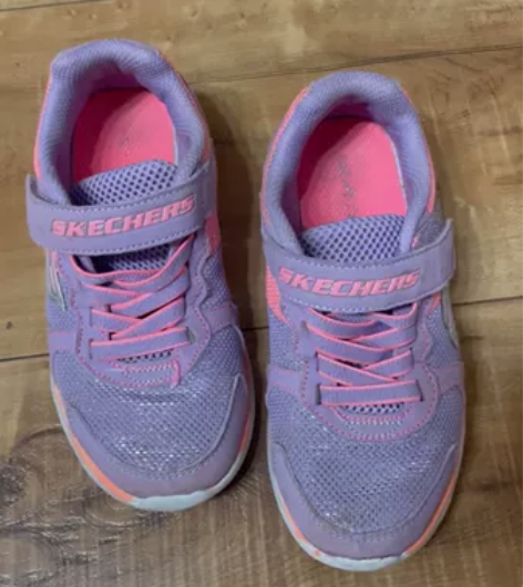 斯凯奇童鞋儿童运动鞋，尺码28.5。耐克毛...