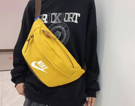 街头潮流休闲斜挎包男女同款户外百搭健身跑步...