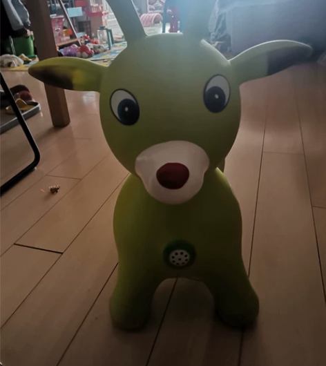 充气小鹿，如图，声音已经坏了，没骑过几回一...