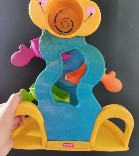 费雪滚球玩具（无音效） 新旧配件及功能见图...