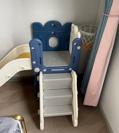 买的不到一个月，孩子太小不会玩儿，迈奇滑滑...