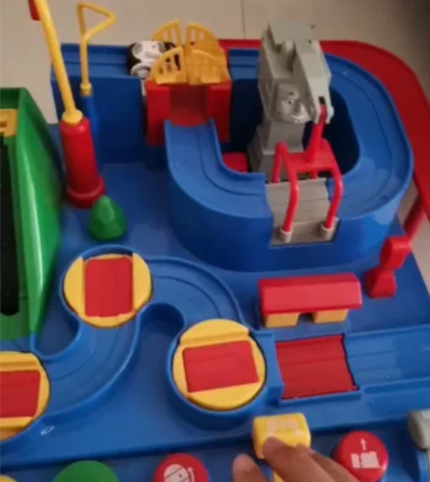 玩具汽车闯关大冒险小火车轨道车儿童益智动脑...