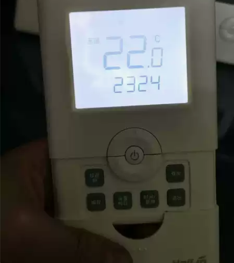 电子室内温度显示仪，可显示星期，时间，内置...