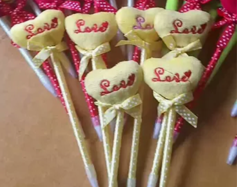 圆珠笔 全新！ 单支2元！ 全部入手可按一...