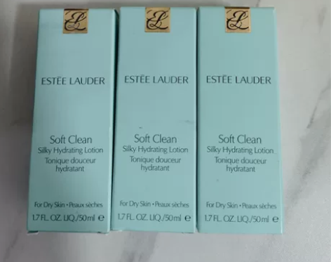 雅诗兰黛保湿柔肤水,50ml中样,35一支...