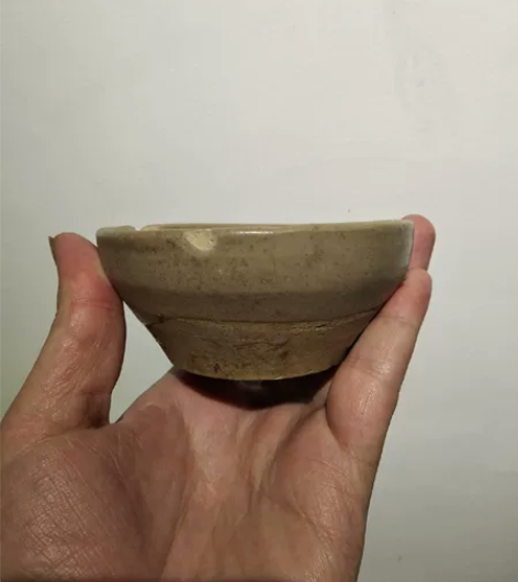 老瓷器（瑕疵见图） 感兴趣的话点“我想要”...