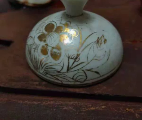 民国手绘描金配盖尺寸9.25，502胶水已...