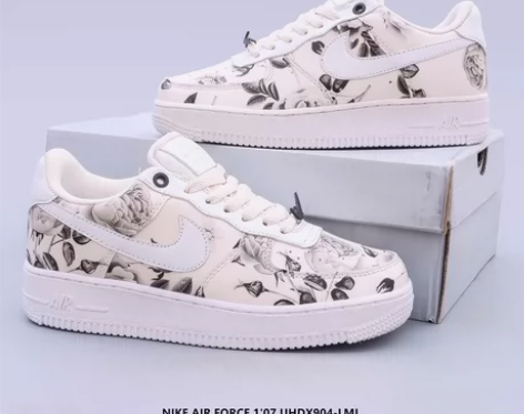 耐克Nike Air Force 1 ′0...