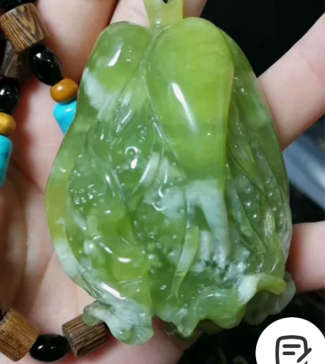 岫玉白菜，尺寸6.5cmx4.3cm 感兴...