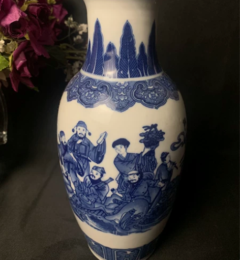 890年代景德镇仿古八仙过海青花盘口瓶，官...