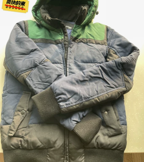 太平鸟棉服，非常保暖，鸭舌帽沿设计，低价出...