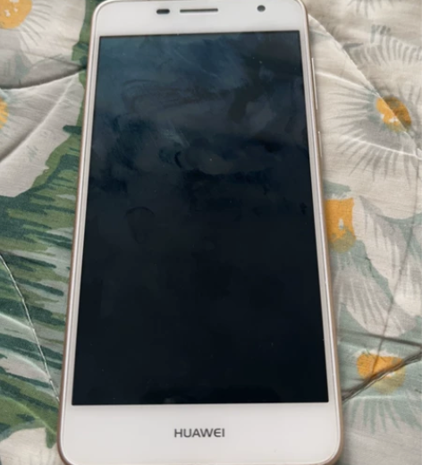 华为畅享6    16G内存，家中老人使用...