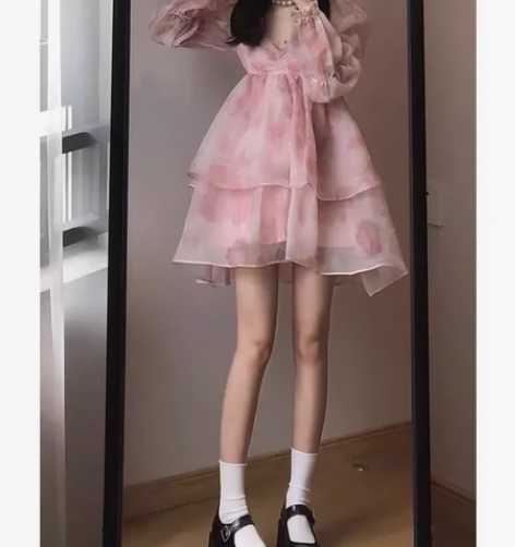 在逃公主少女夏季新款蓬蓬裙可爱减龄蕾丝花边...