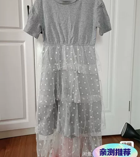 灰色蛋糕裙连衣裙,穿上版型好,裙长100胸...