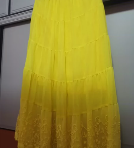 鱼尾显瘦黄色拼接半身裙  纯色拖地度假蓬蓬...