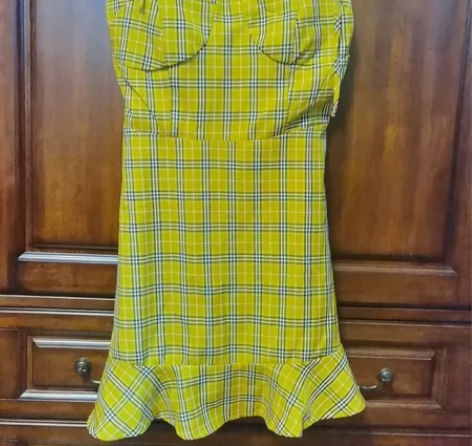 宋妍霏同款黄色抹胸吊带格子鱼尾裙。M码，显...