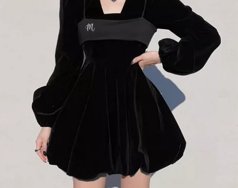 黑丝绒，花苞裙，赫本复古高贵风格[呲牙] ...