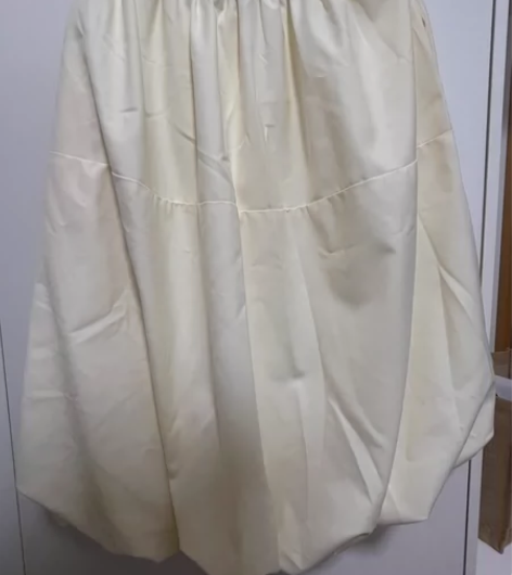 花苞半裙 很重工的一条裙子 适合高个子姐妹...