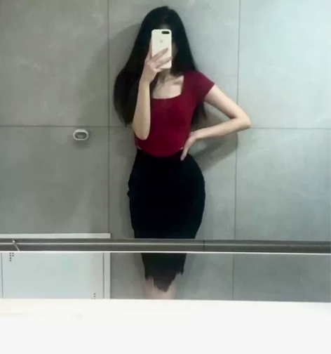 【出】卉旗袍 花苞裙半身裙 黑色s码 仅拍...