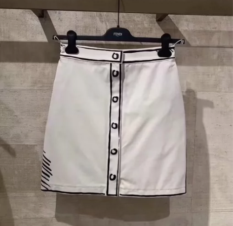 【FENDI限定款手绘短裙】 FENDI限...