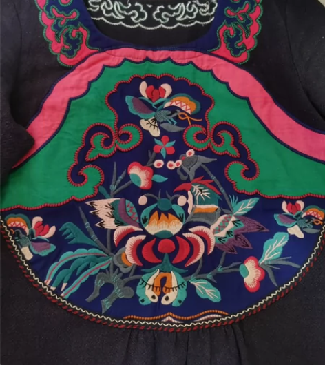 楚馨民族风连衣裙，穿一洗一 M码，胸围96...