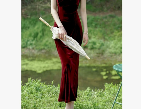 野山茶+酒红色丝绒吊带裙+性感港风复古法式...