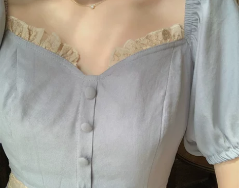 桃可了方领复古法式连衣裙夏刺绣拼接泡泡袖宫...